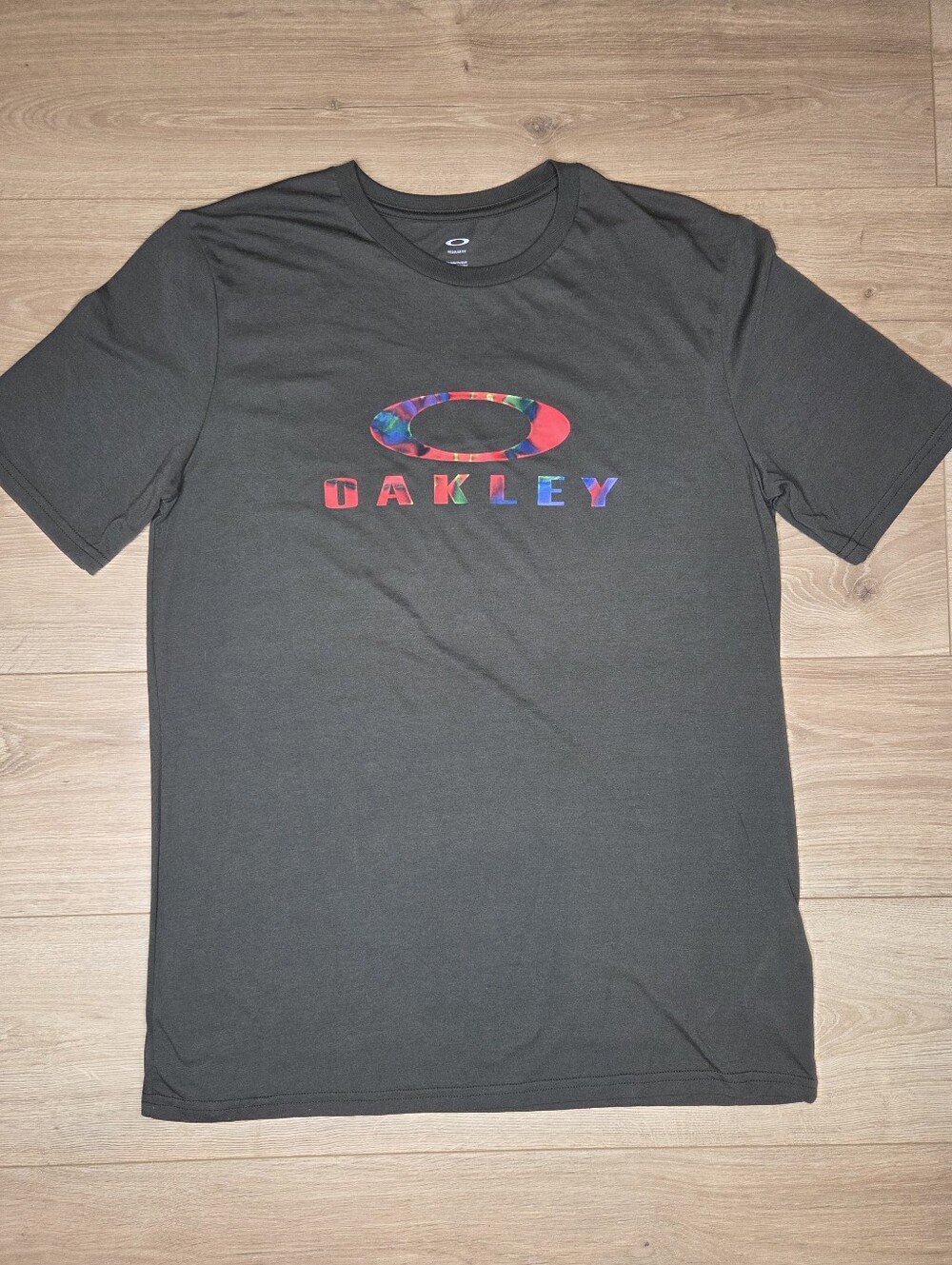 Oakley Prism Logo Graphic T-Shirt Dark Olive Green Menโs Large